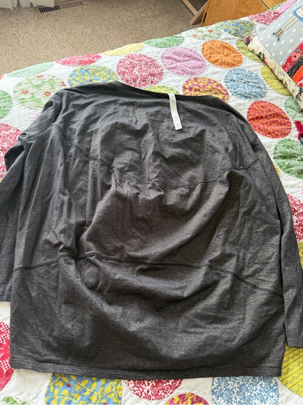 Lululemon Athletica Back in Action Long Sleeve Black Sparkle Shimmer, size 8 - Picture 11 of 11